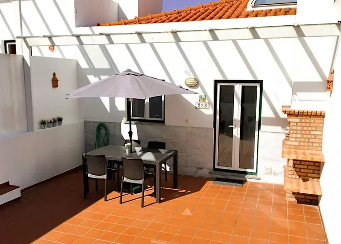 Charming Townhouse * オビドス